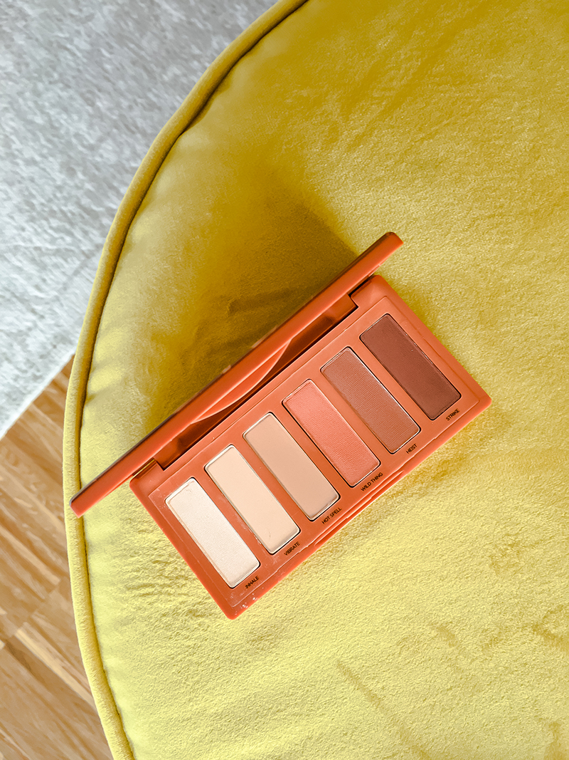 urban_decay_naked_petite_heat2