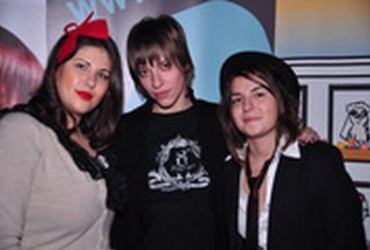 Dubla de vineri: Internetics si Girls Night Out