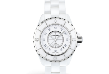 Timpul Chanel: J12 White