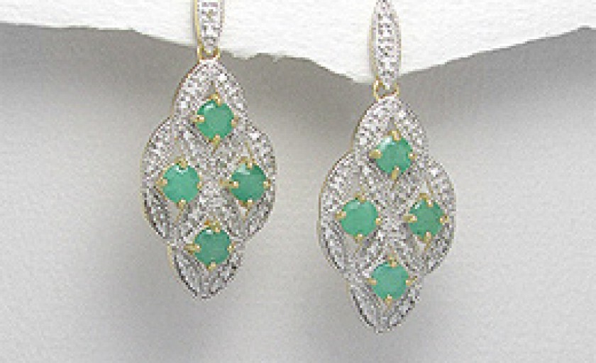 Fascinatia smaraldelor incrustate in bijuterii