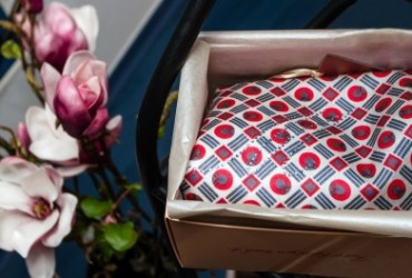 M Scarves&Accessories: Holiday Edition