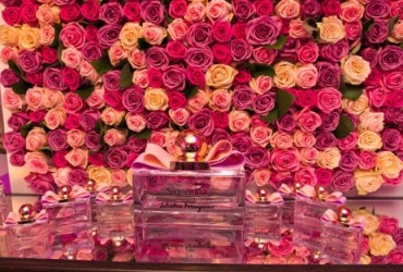 O poveste inmiresmata cu doua fatete: Signorina si Acqua Essenziale (Salvatore Ferragamo)