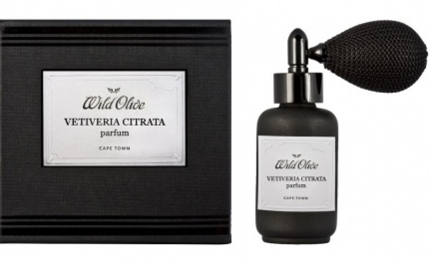 Vetiveria Citrata (Wild Olive African Artisans): o partitura olfactiva suspendata intr-o reverie suava