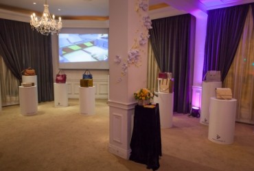 YVY Bags: gentile cu incarcator incorporat pentru gadget-uri si cu lumina led