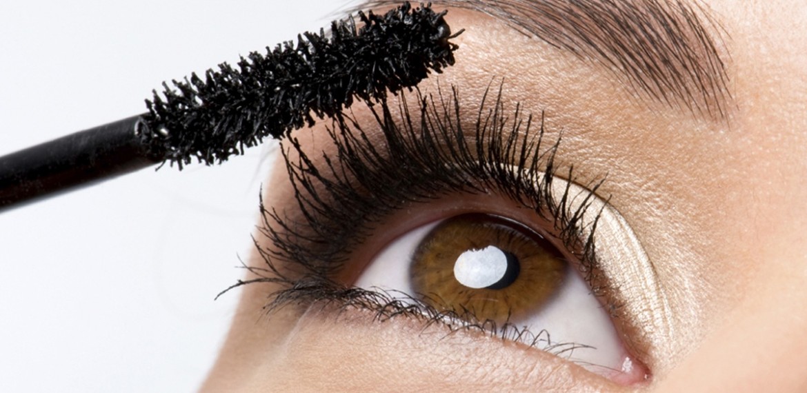 Cum sa alegi mascara perfecta pentru genele tale