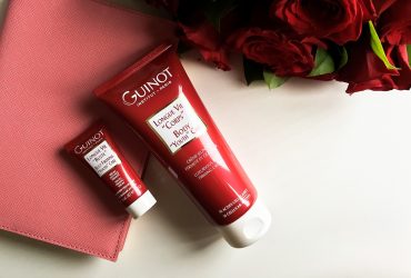 Guinot Longue Vie “Corps” si Longue Vie “Buste”: formule performante care mentin supletea si fermitatea pielii timp indelungat