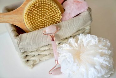 Cosmetica la domiciliu: cele mai simple si eficiente secrete de ingrijire pe care le-am cultivat de-a lungul timpului si care au drept numitor comun masajul