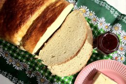 Ladylike Gourmet: nostalgii ascunse sub coaja crocanta a unei paini de casa